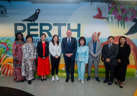 The Honourable Stephen Dawson Visits Sunway AUSMAT